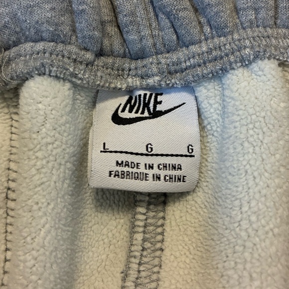 Gray sweatpants - Picture 5 of 5